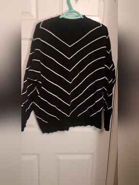 Pennningtons Black Chevron Stripe Sweater - Women's Casual Pullover